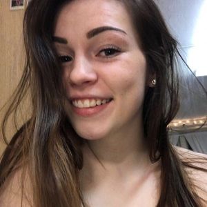 Meet your Posher, Corinne